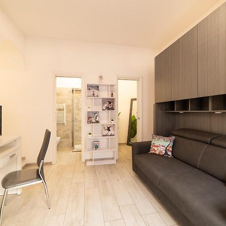 Smart Home - Trilocale Con Parcheggio Privato Roma Esterno foto
